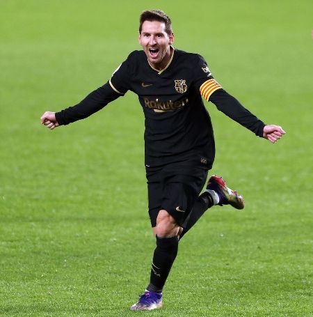 Lionel Messi is now a free agent.